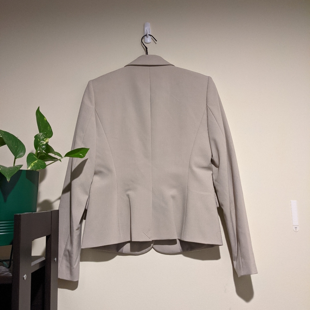 Calvin Klein Nude Blazer (NWOT) - Picture 2 of 4